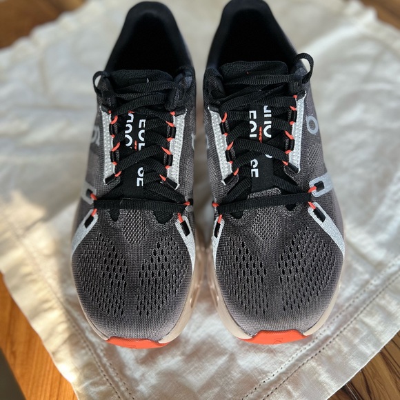 On Running Cloudeclipse in Fade | Sand, W’s size 8 - Picture 3 of 14